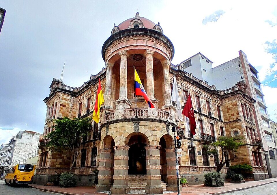 Guía Completa: Dónde Hospedarse en Cuenca Ecuador 2026 – Zonas, Precios y Recomendaciones